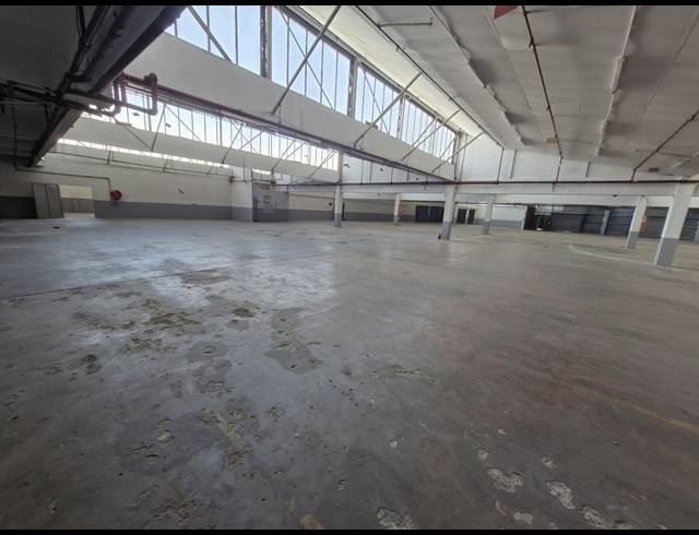 3,763M² WAREHOUSE TO LET IN BENROSE